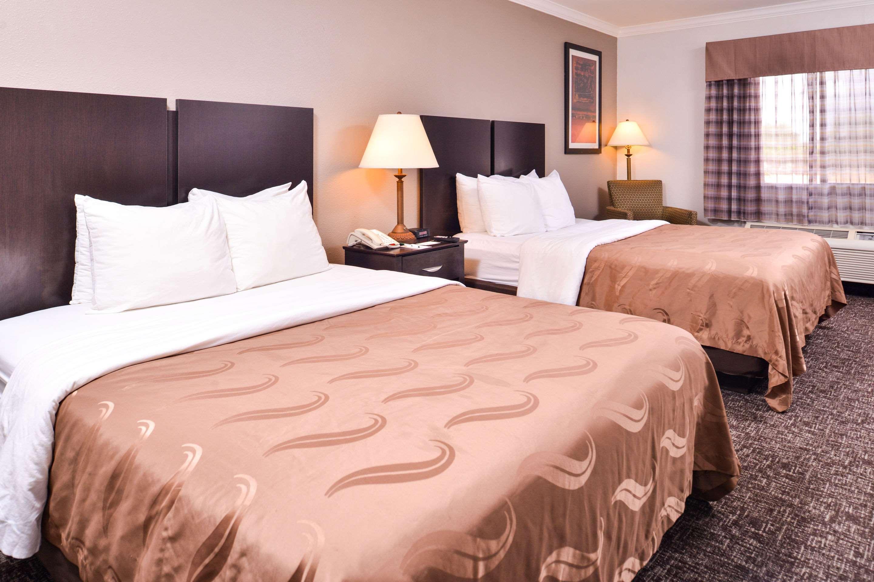 Quality & Hotel 2*